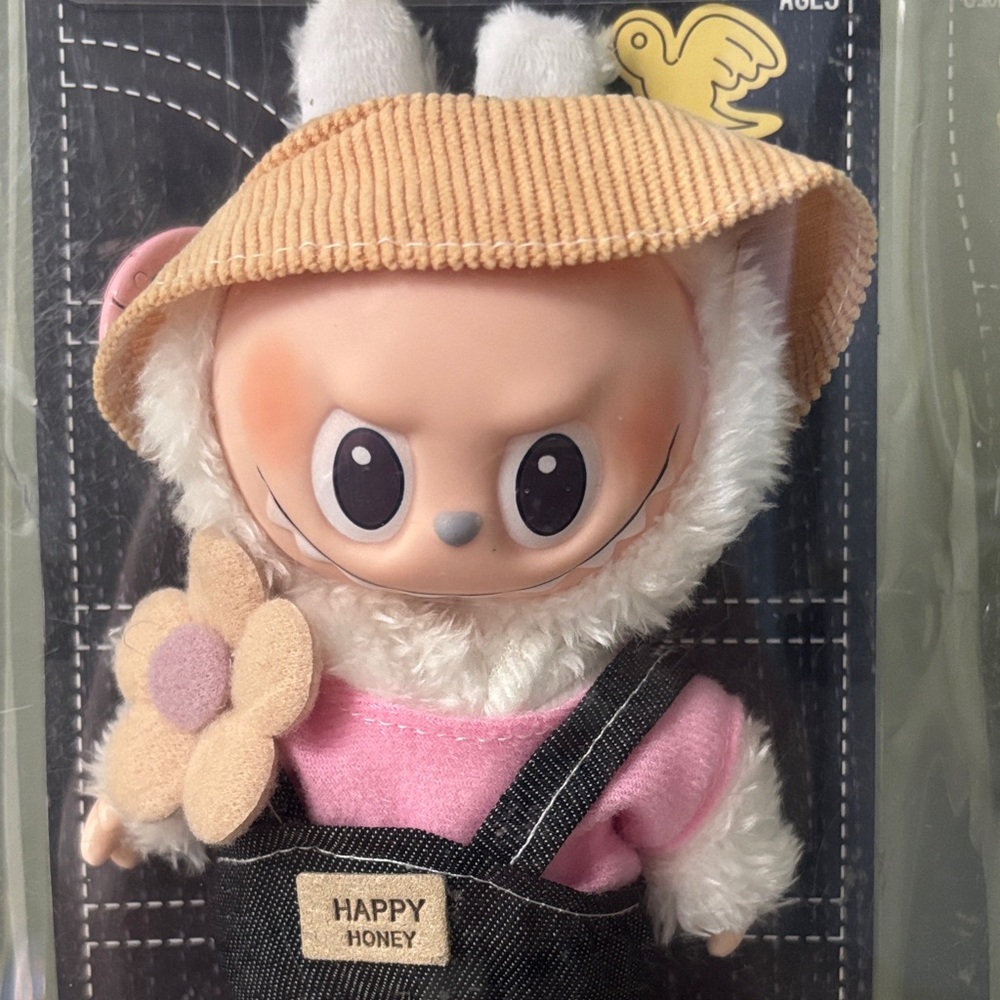 Pop Mart Fall in Wild Plush Doll Pendant NIB - Picture 2 of 7